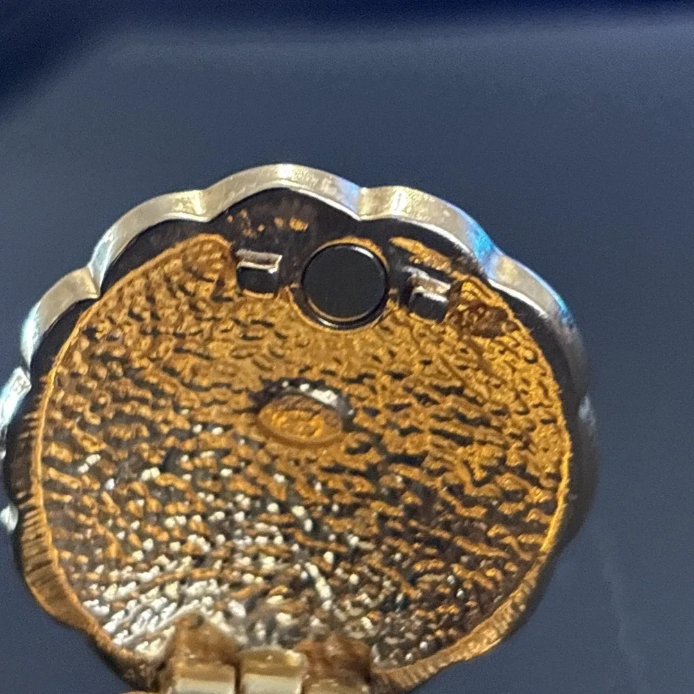 Vintage Gold Tone Turtle Trinket Box - Magnetic Shell Locket Pill Box Compact